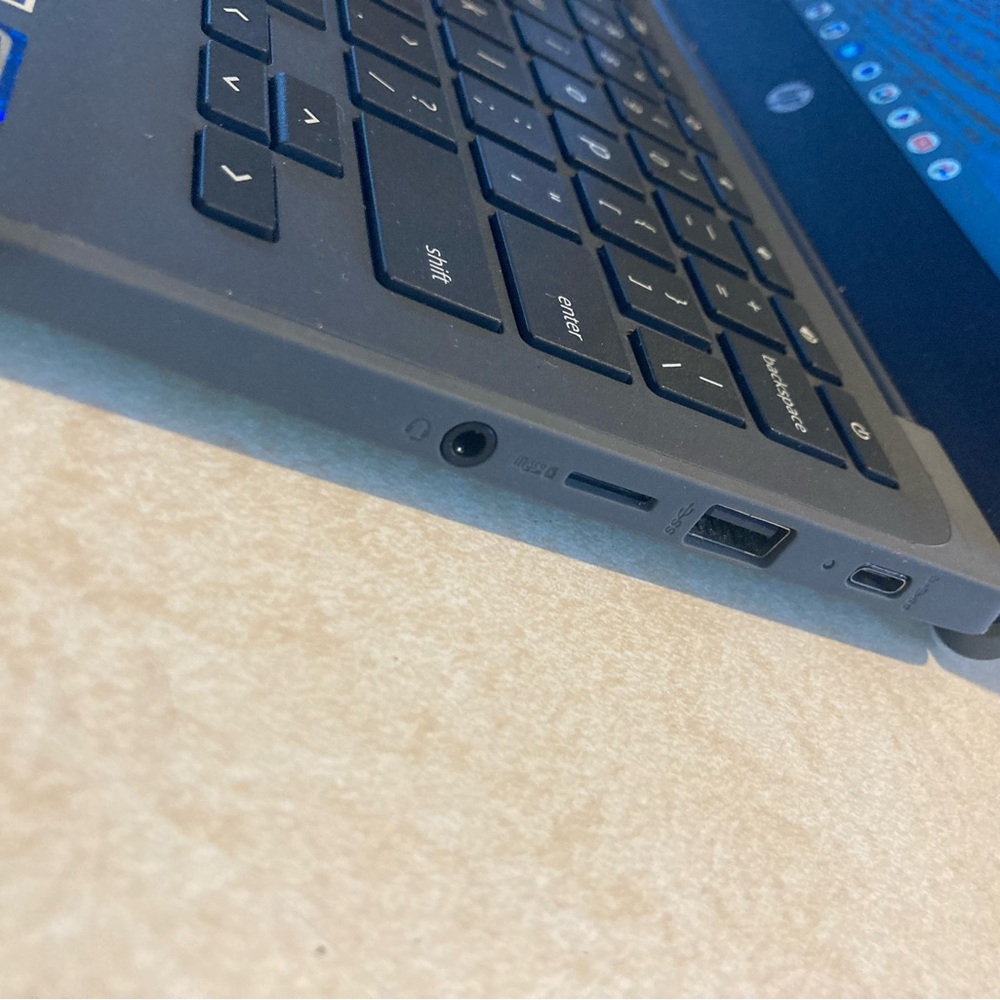 HP CHROMEBOOK OS NEW - Picture 8 of 9